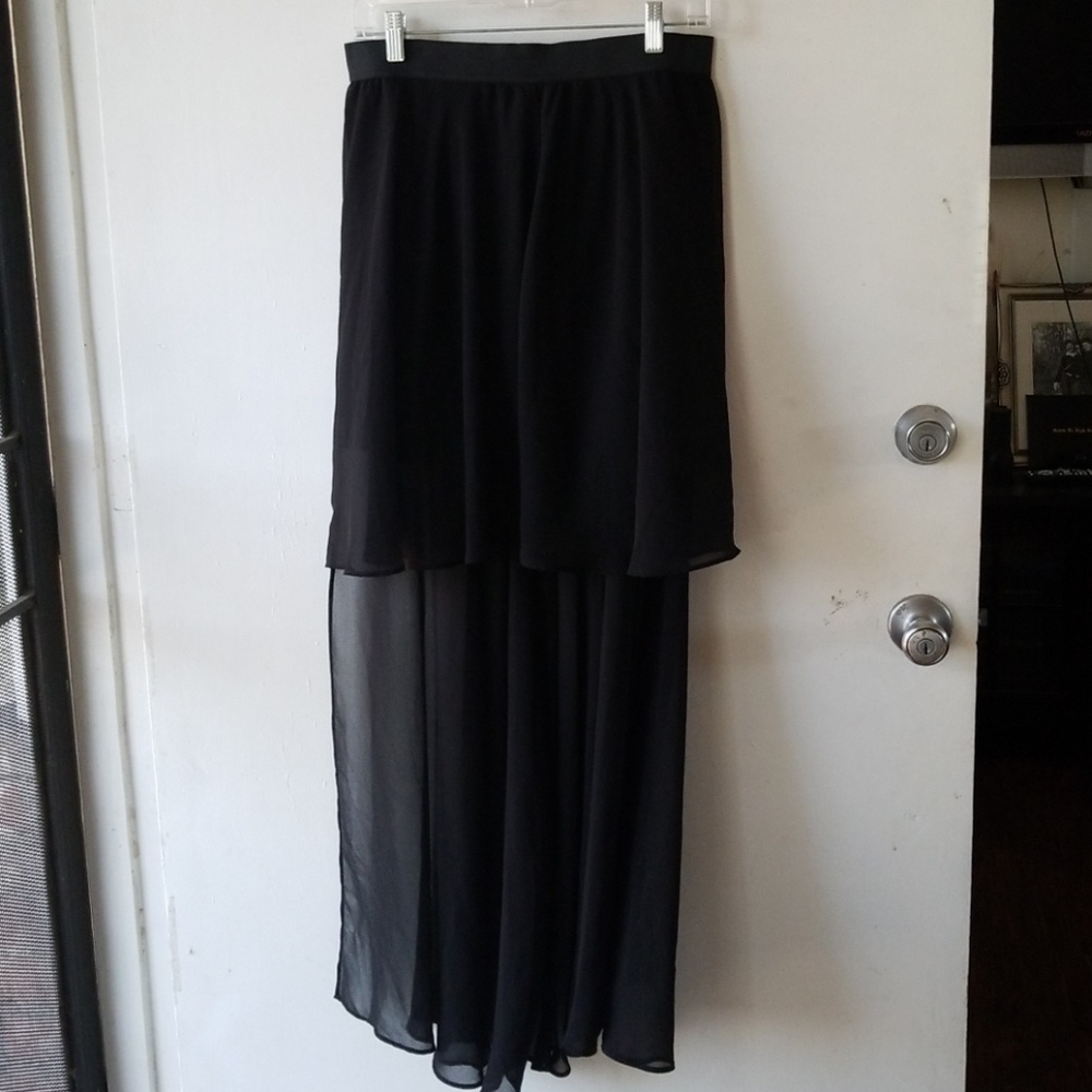 Black high low skirt